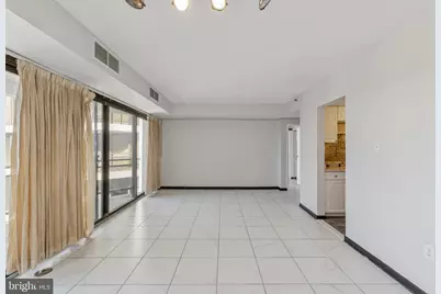 1530 Key Boulevard #929, Arlington, VA 22209 - Photo 8