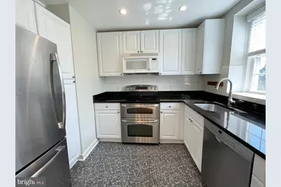 3052 S Buchanan Street #C2, Arlington, VA 22206 - Photo 2