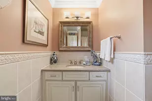 1230 23rd St S, Arlington, VA 22202 - Photo 32