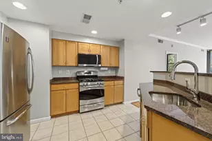 2220 Fairfax Dr, Arlington, VA 22201 - Photo 4