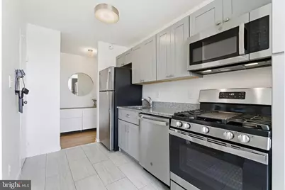 1301 S Arlington Ridge Road #610, Arlington, VA 22202 - Photo 32