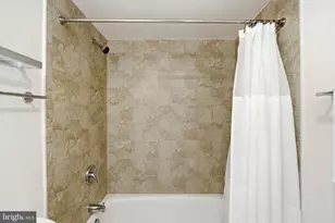 1301 S Arlington Ridge Rd, Arlington, VA 22202 - Photo 40