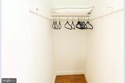 1037 16th Street S, Arlington, VA 22202 - Photo 24