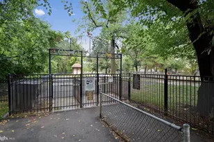 2465 Army Navy Dr, Arlington, VA 22206 - Photo 36