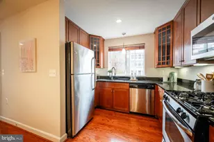 4113 S Four Mile Run Dr, Arlington, VA 22204 - Photo 8