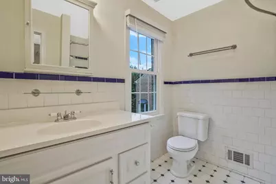 14 S Manchester Street, Arlington, VA 22204 - Photo 24