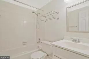 14 S Manchester St, Arlington, VA 22204 - Photo 8