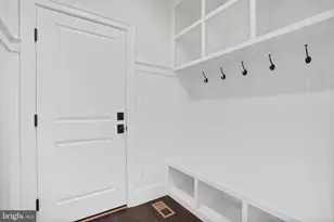 1820 N Dinwiddie St, Arlington, VA 22207 - Photo 14