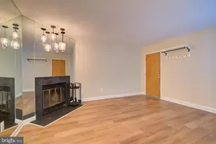 2100 N Scott St, Arlington, VA 22209 - Photo 4