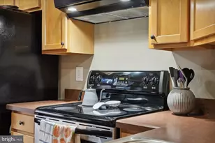 1020 N Stafford St, Arlington, VA 22201 - Photo 24