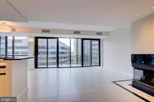 1530 Key Blvd, Arlington, VA 22209 - Photo 2