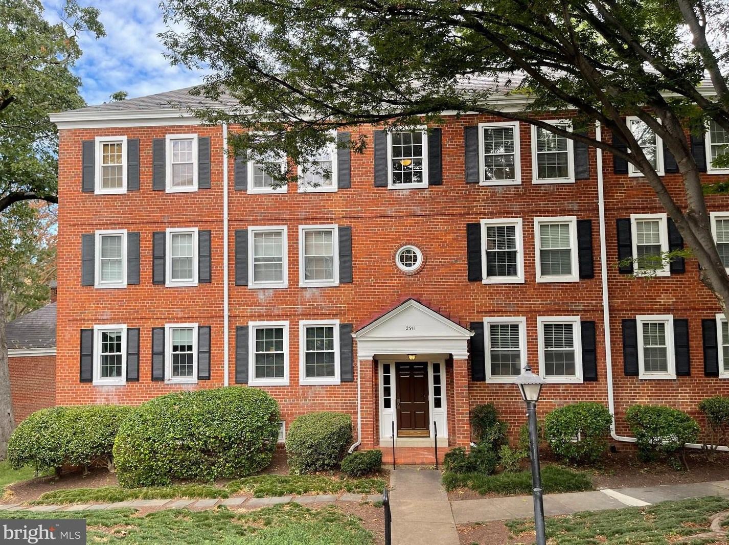 2911 S Dinwiddie St #b1, Arlington, VA 22206