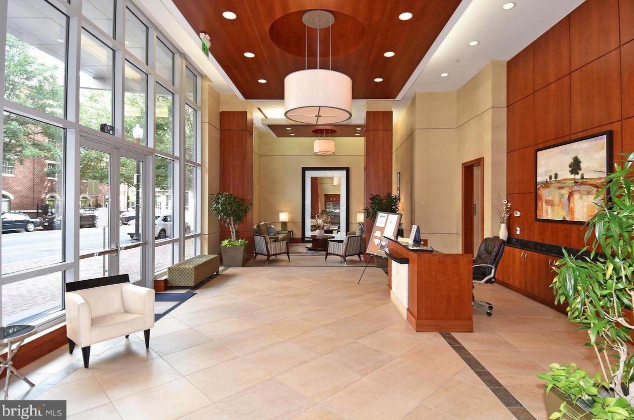 2050 Jamieson Ave #1410, Alexandria, VA 22314