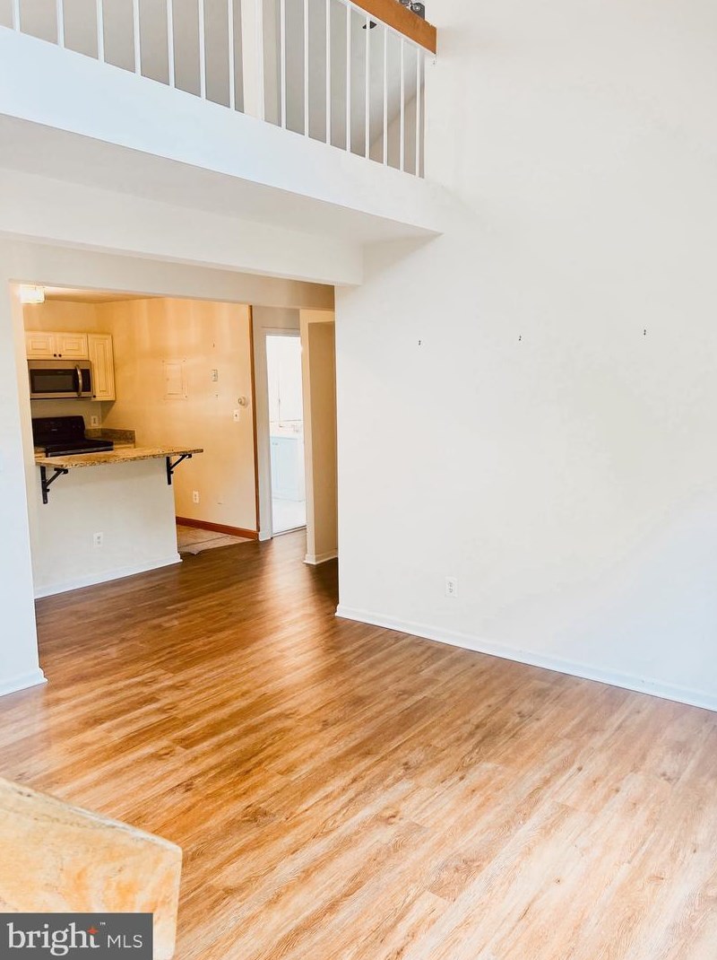 1401 E Abingdon Dr E #6, Alexandria, VA 22314