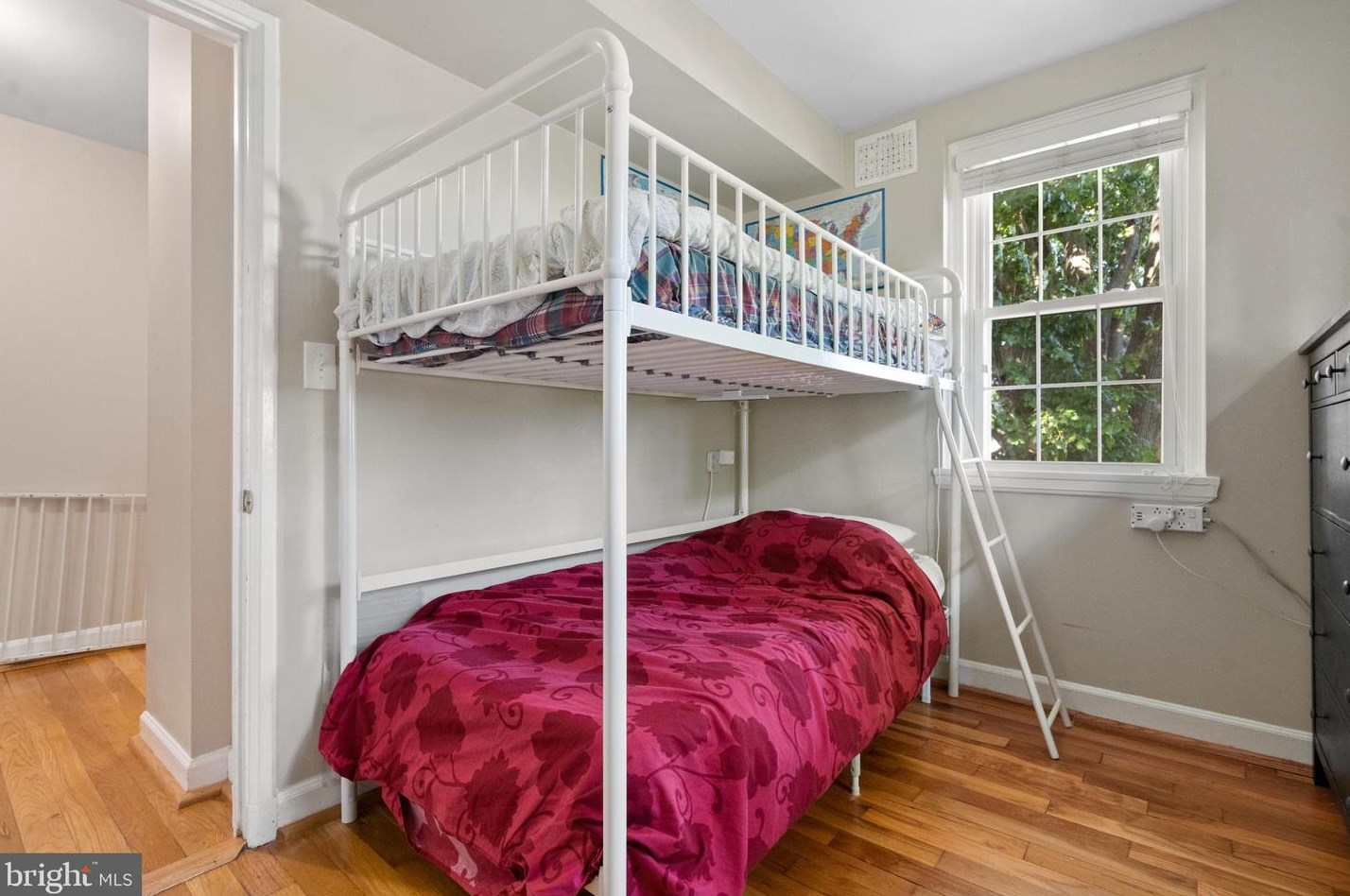 2931 Dinwiddie St, Arlington VA 22206-1405 exterior