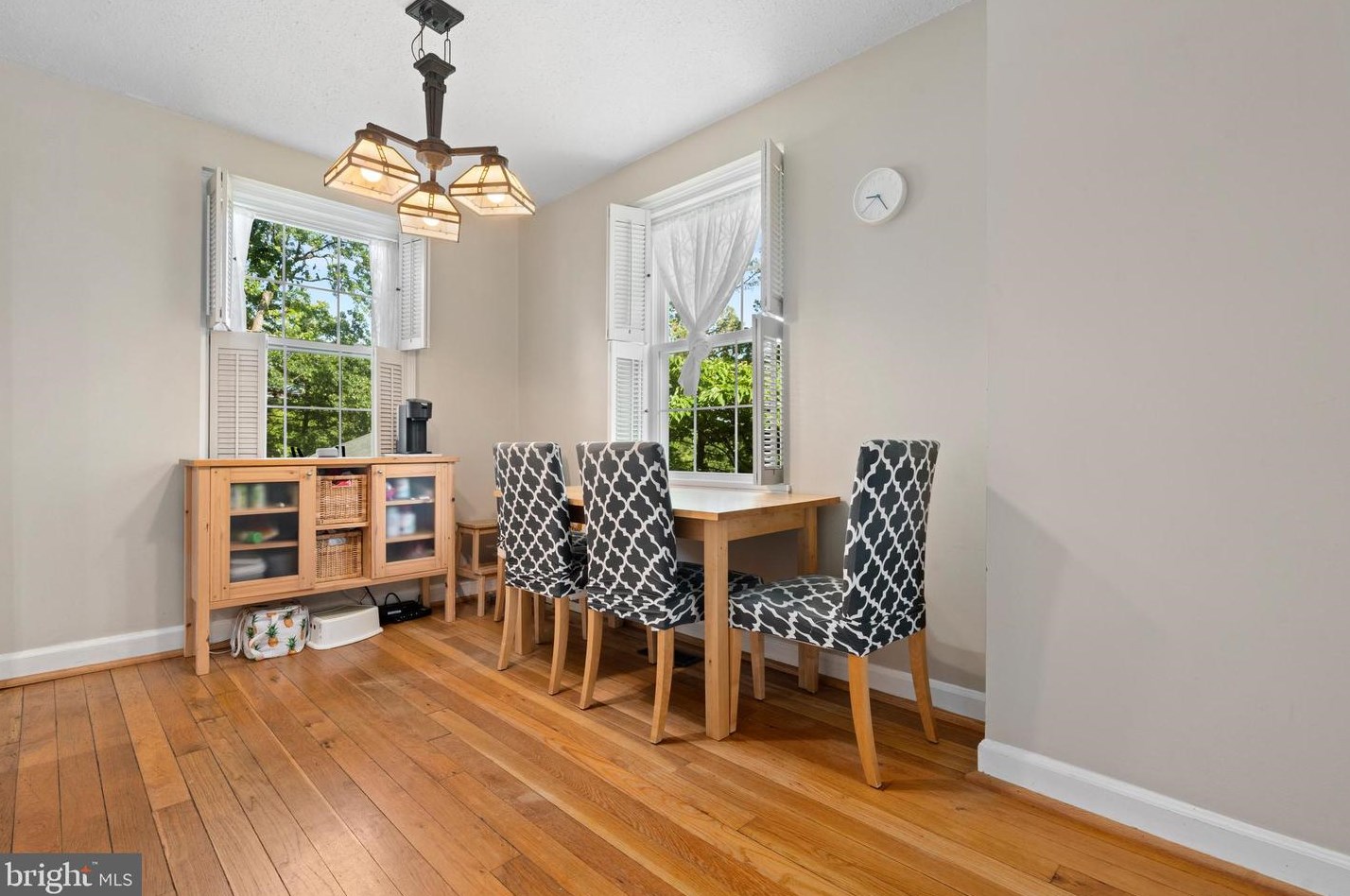 2931 Dinwiddie St, Arlington VA 22206-1405 exterior