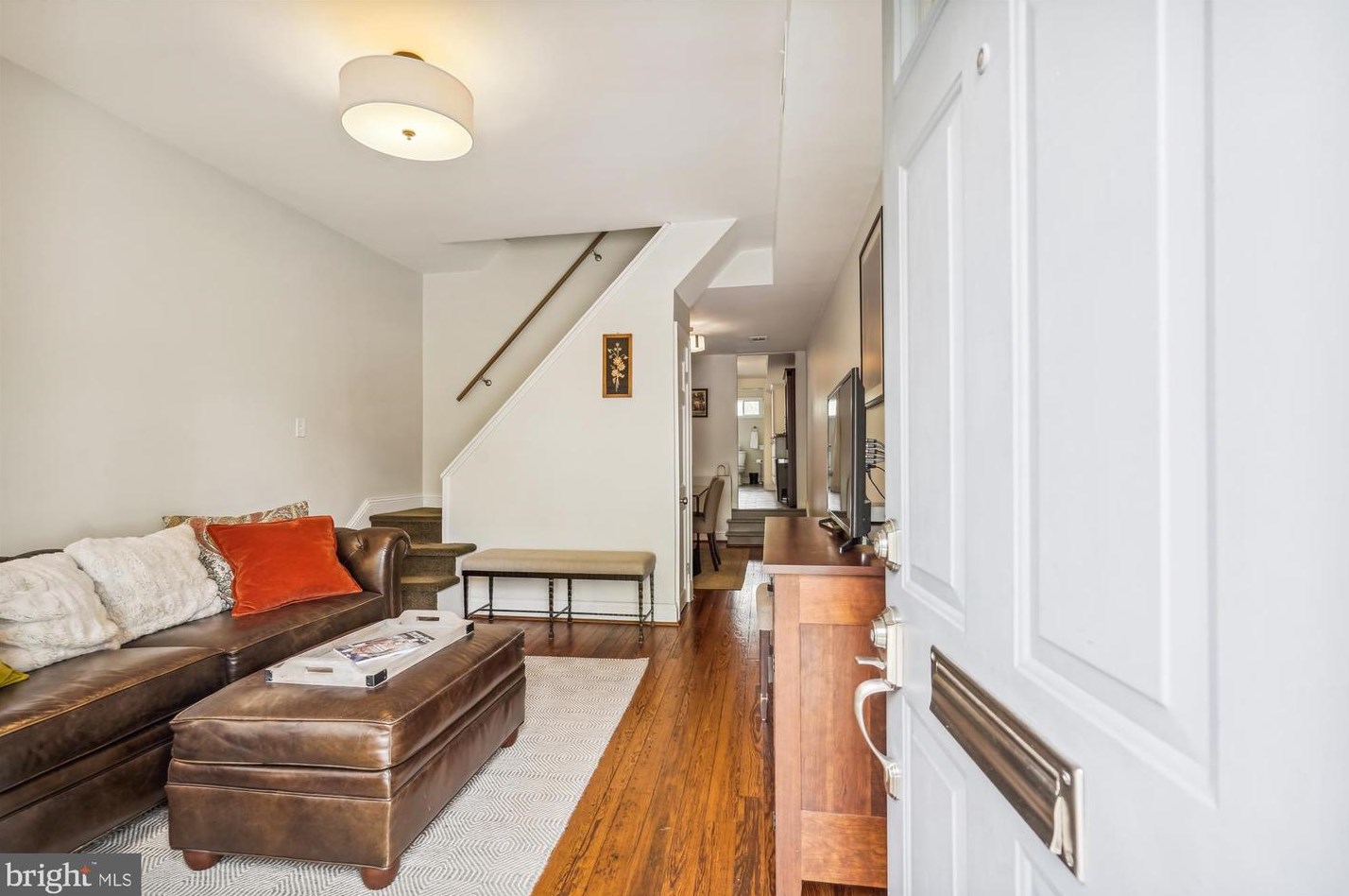 908 Pendleton St, Alexandria, VA 22314