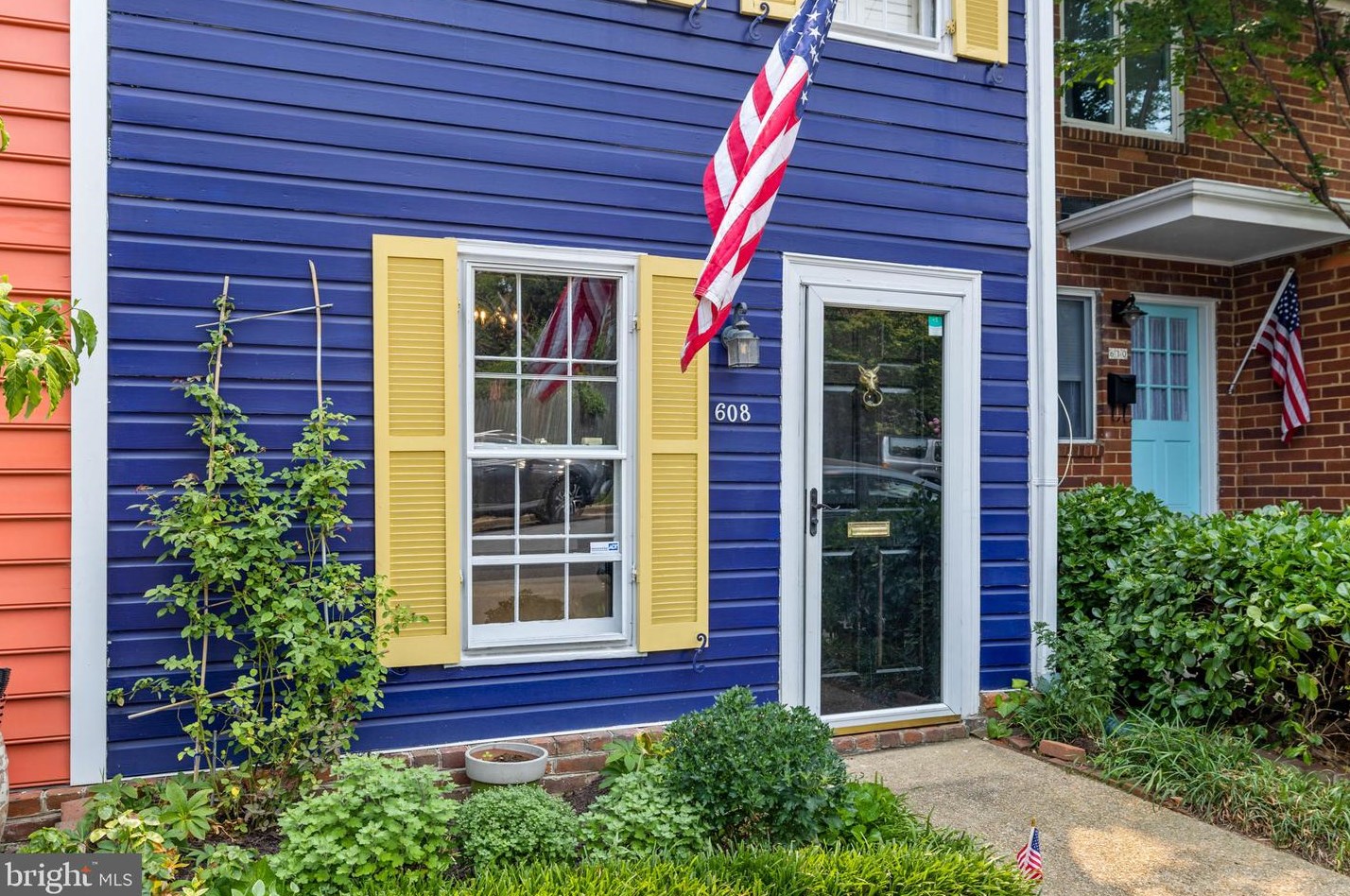 608 S Pitt St, Alexandria, VA 22314