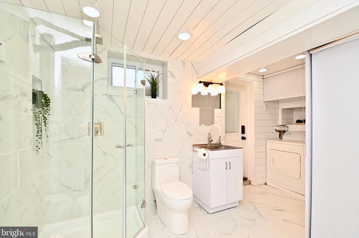 408 Custis Ave, Alexandria VA 22301-1421 exterior