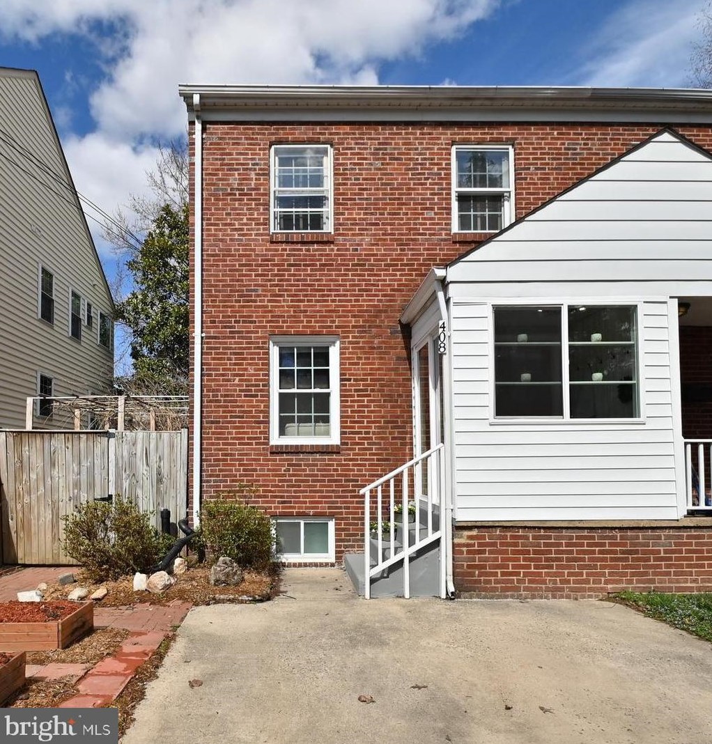 408 Custis Ave, Alexandria VA 22301-1421 exterior