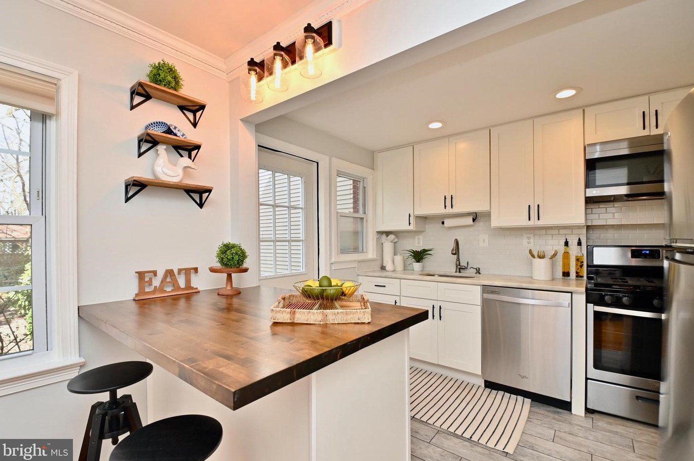 408 Custis Ave, Alexandria VA 22301-1421 exterior