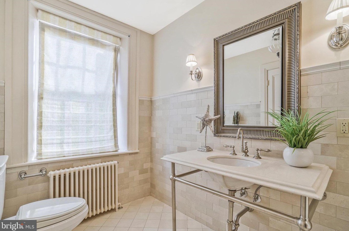 207 Fairfax St, Alexandria VA 22314-3304 exterior