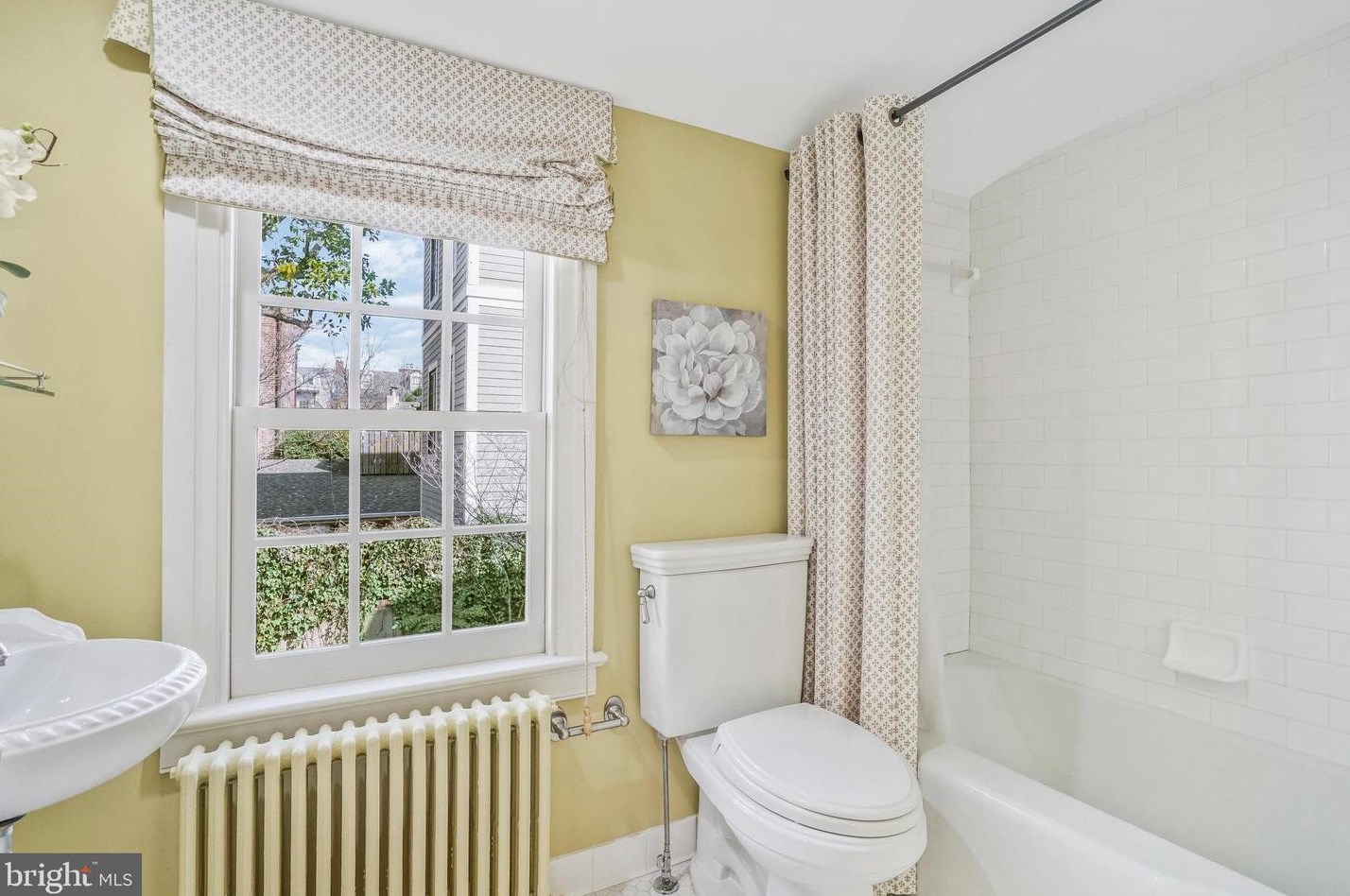 207 Fairfax St, Alexandria VA 22314-3304 exterior