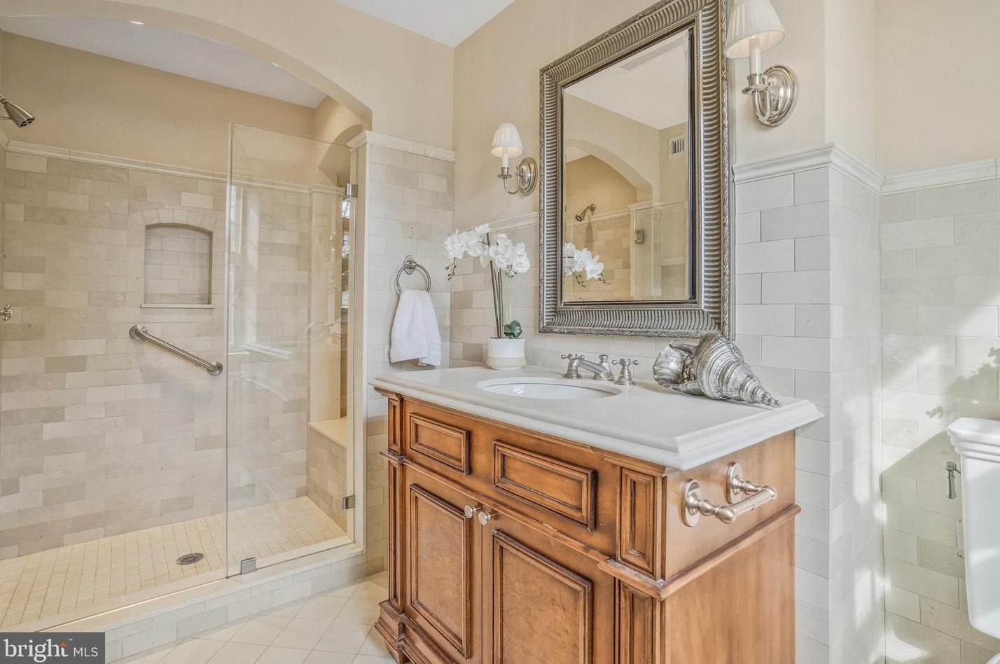 207 Fairfax St, Alexandria VA 22314-3304 exterior