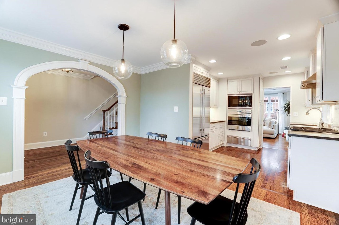 622 Lee St, Alexandria VA  22314-3820 exterior