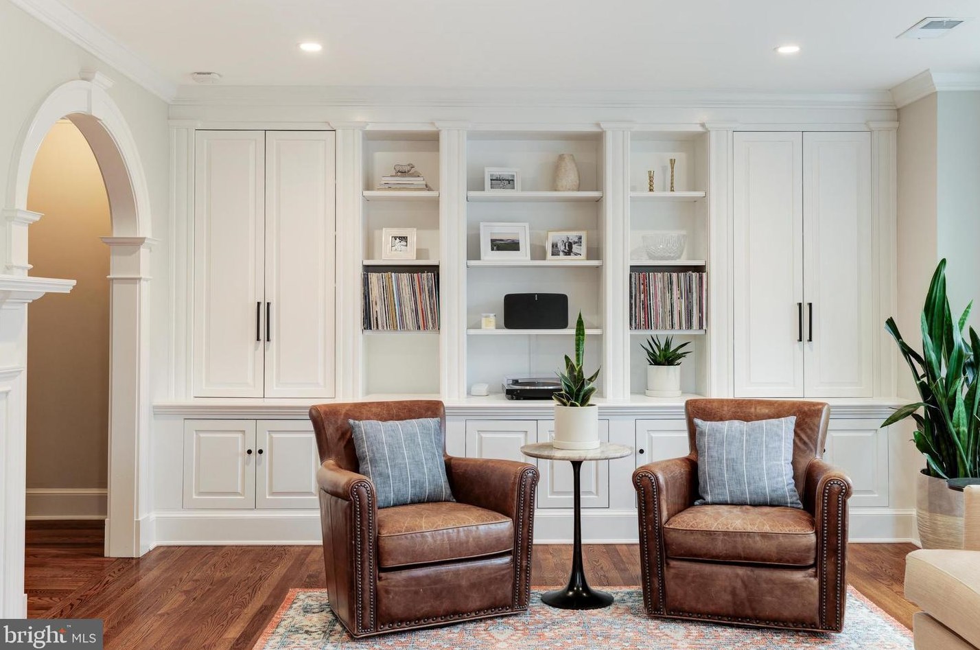 622 Lee St, Alexandria VA  22314-3820 exterior