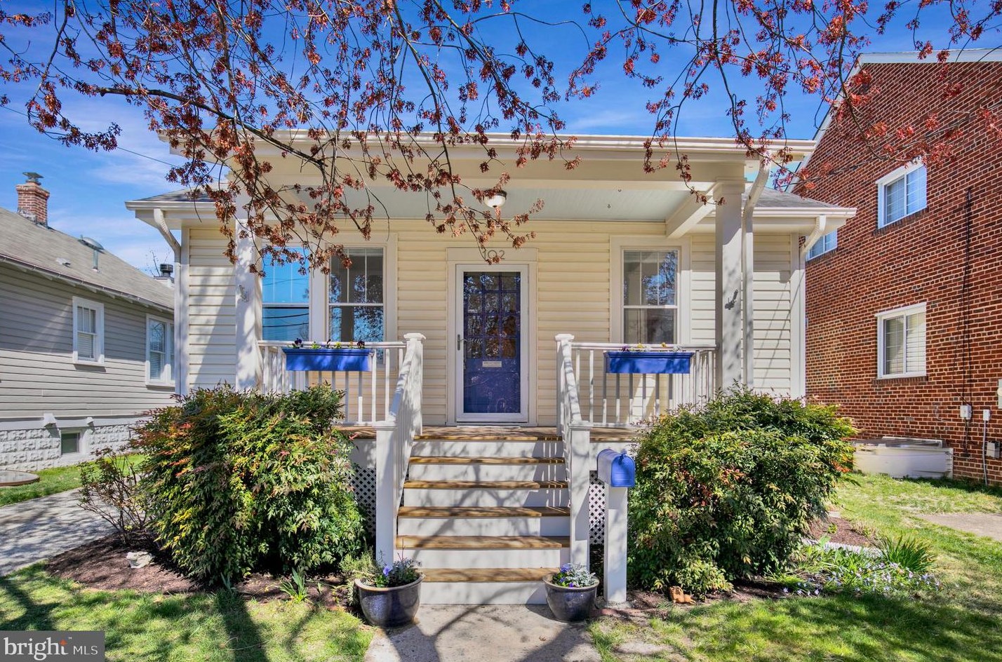 102 Custis Ave, Alexandria, VA 22301-1322