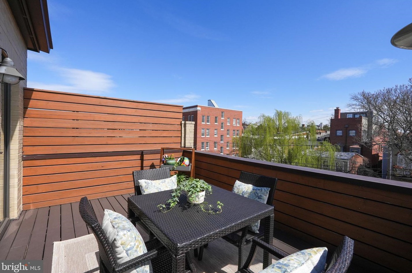 212 Patrick St, Alexandria VA 22314-2442 exterior