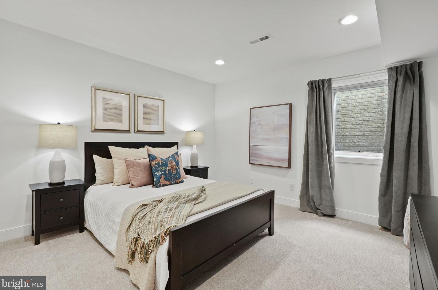 212 Patrick St, Alexandria VA 22314-2442 exterior