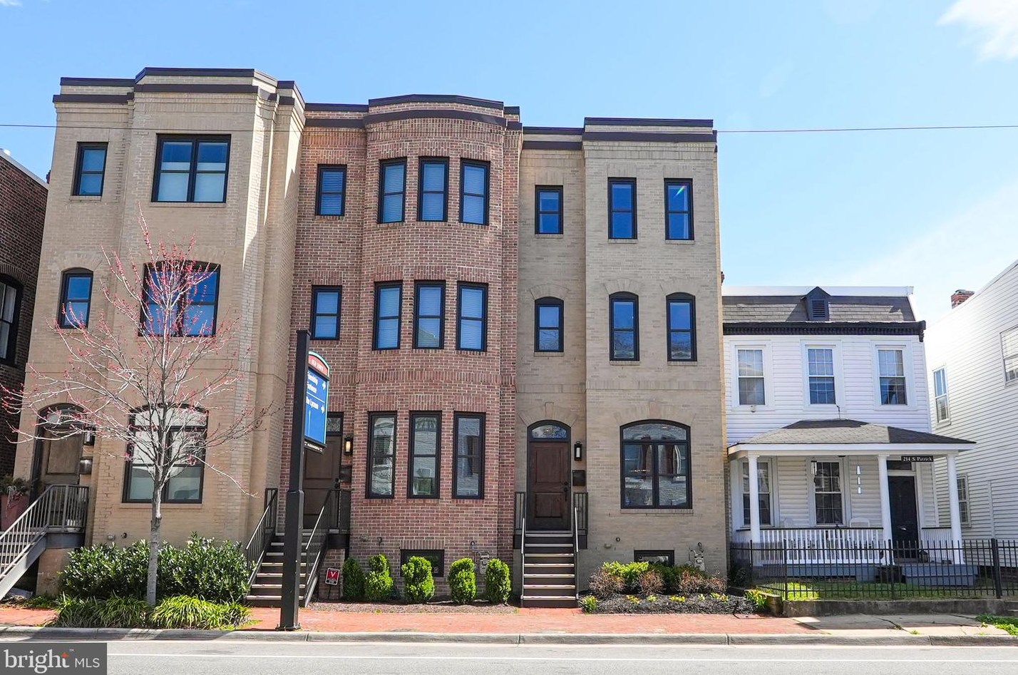 212 Patrick St, Alexandria VA 22314-2442 exterior