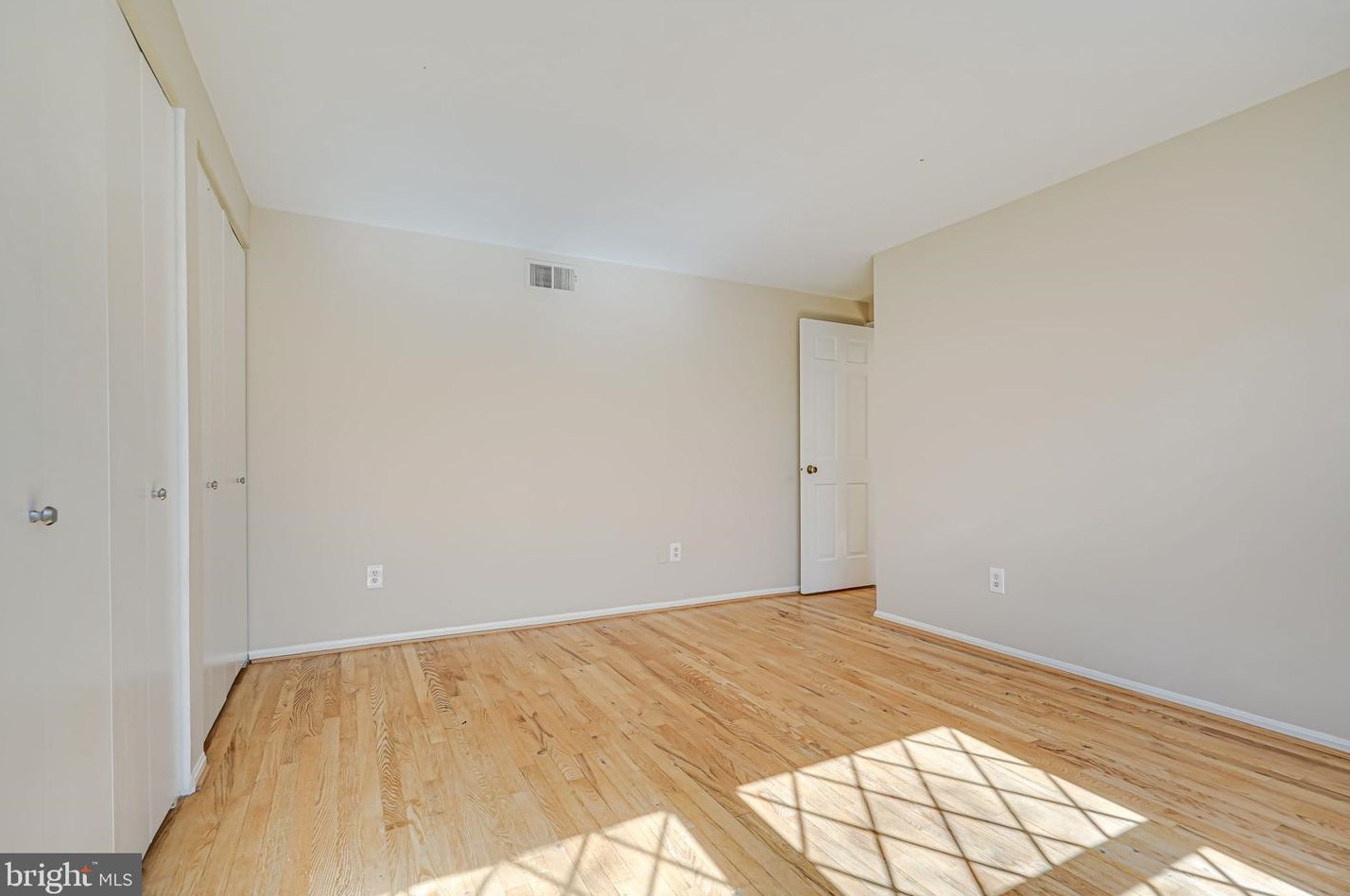 3959 Ft Worth Ave, Alexandria VA 22304-1711 exterior