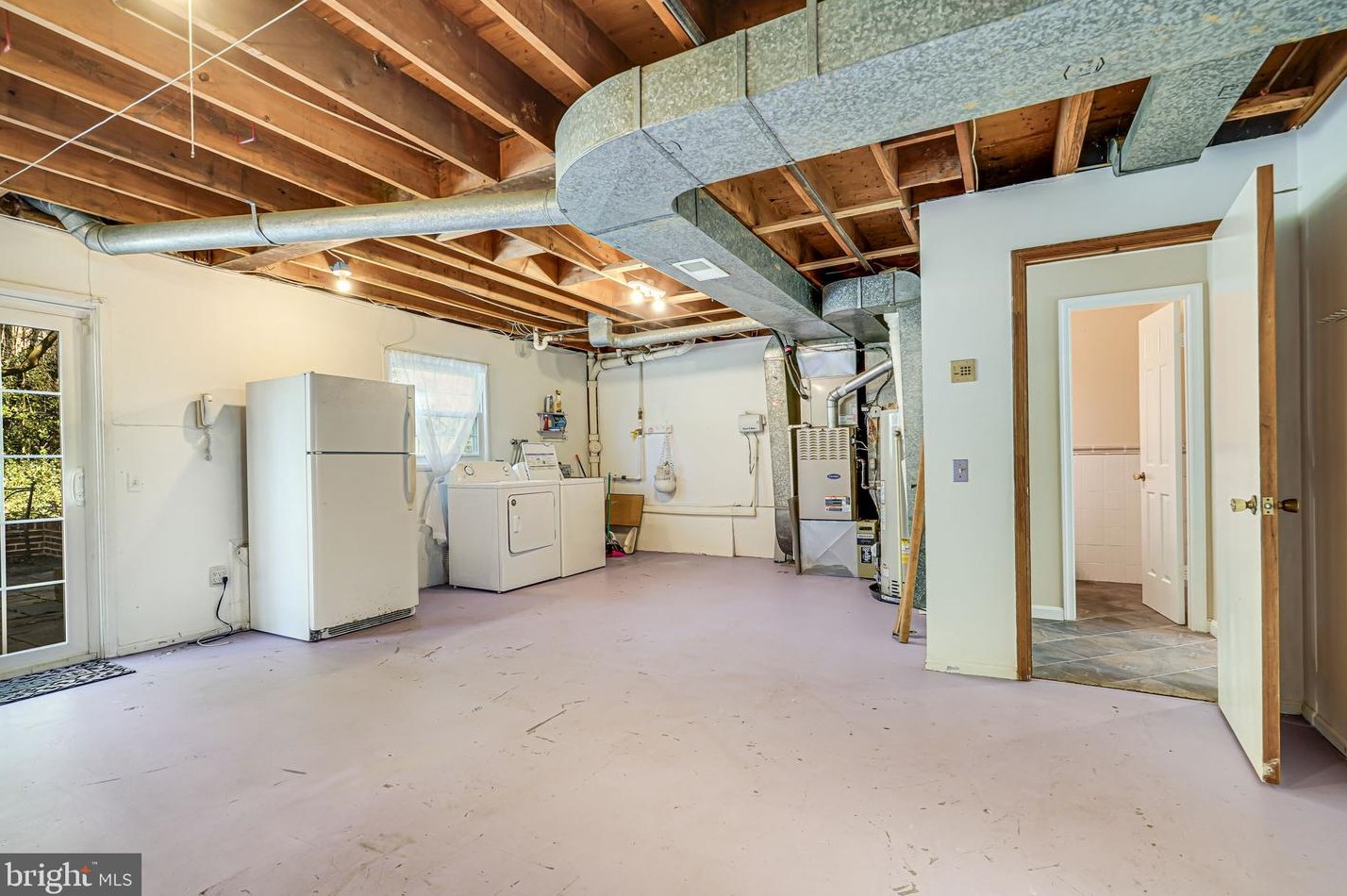 3959 Ft Worth Ave, Alexandria VA 22304-1711 exterior