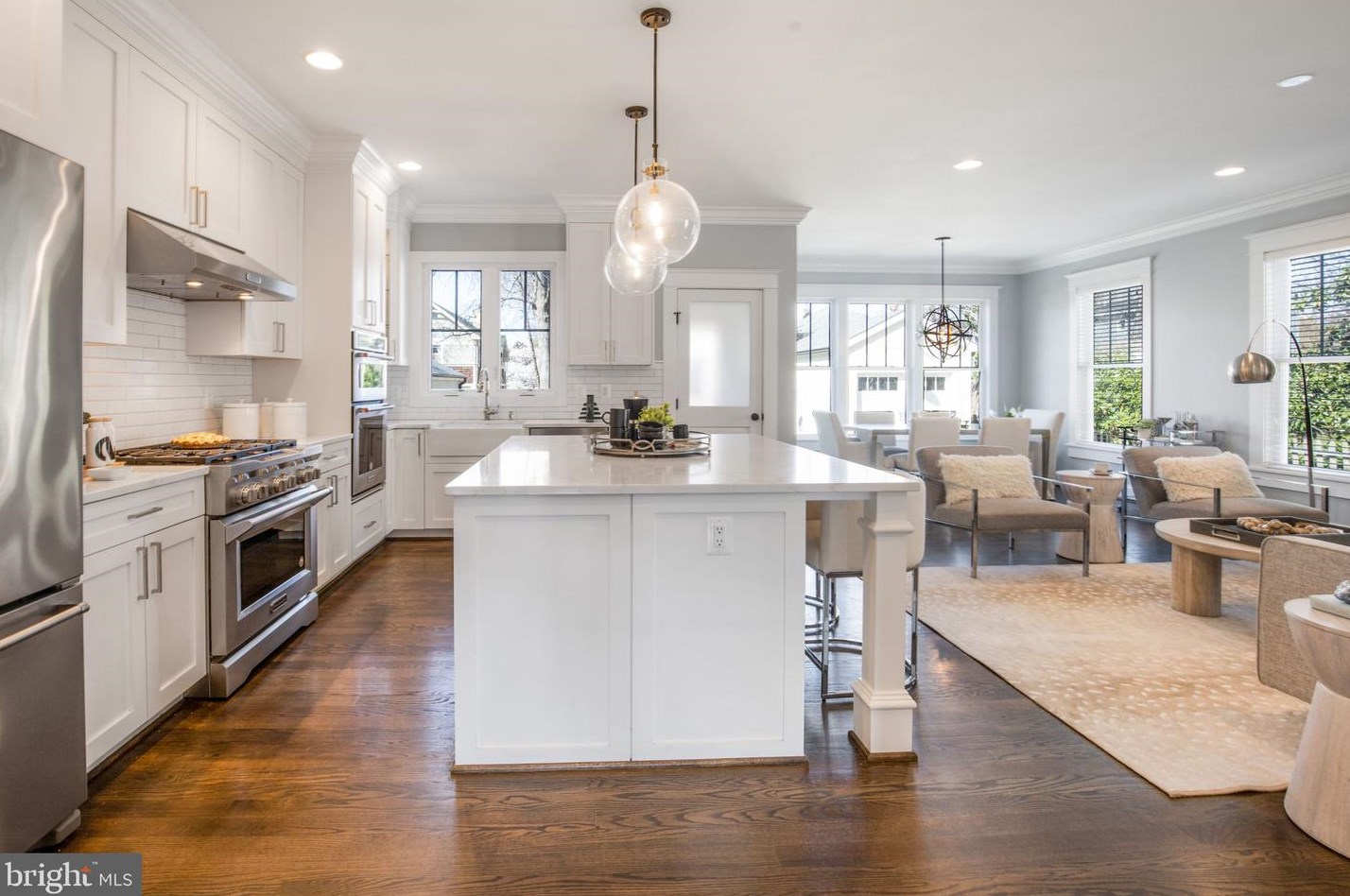 4 Alexandria Ave, Alexandria VA 22302-4204 exterior