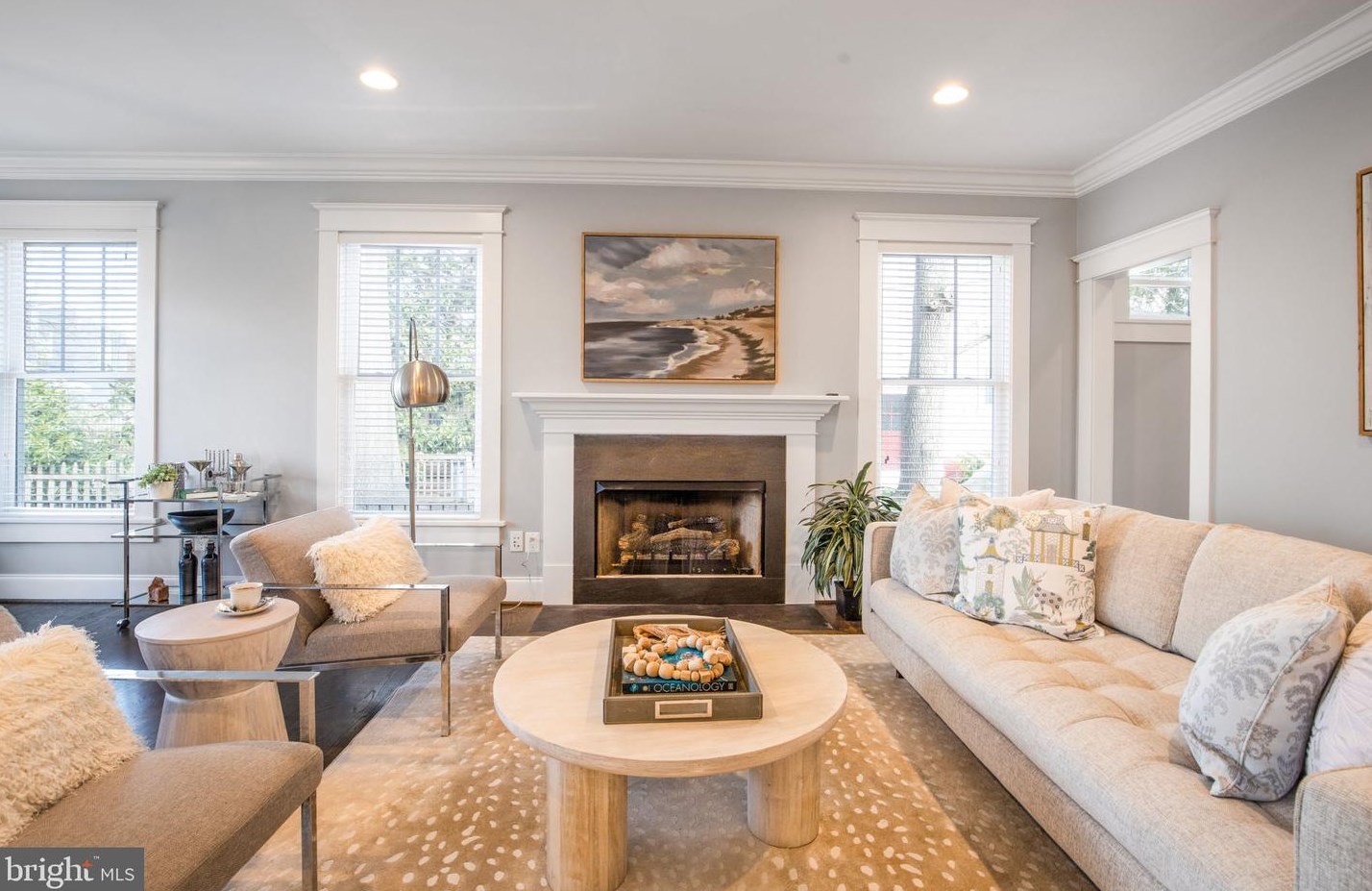 4 Alexandria Ave, Alexandria VA 22302-4204 exterior