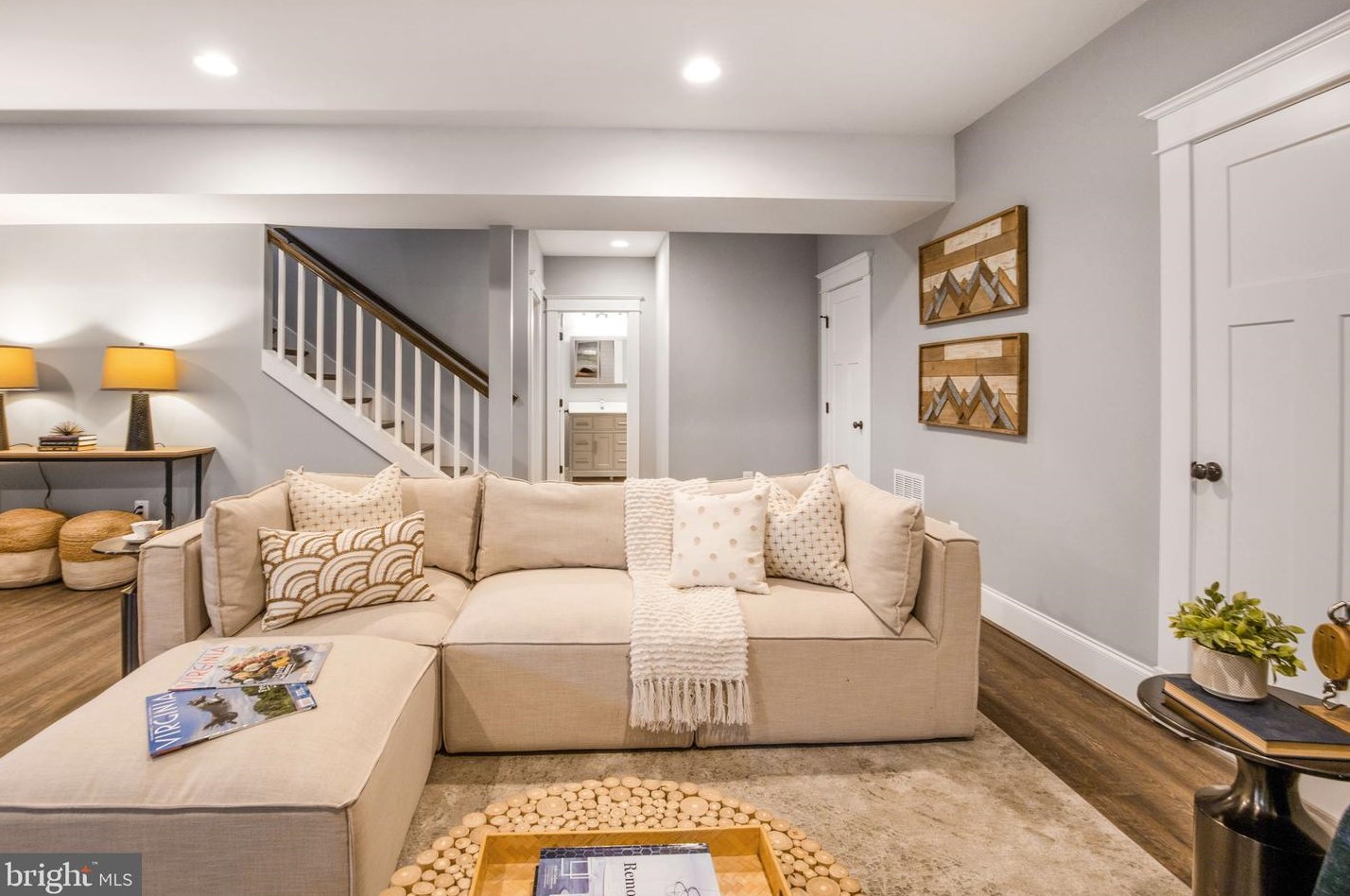 4 Alexandria Ave, Alexandria VA 22302-4204 exterior