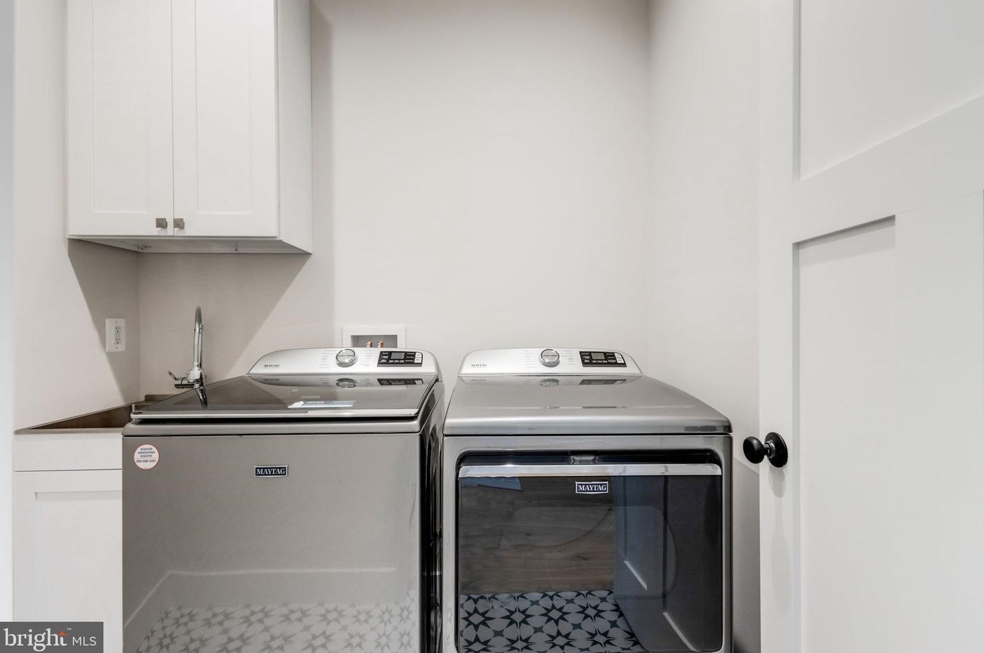 2315 Commonwealth Ave, Alexandria VA 22305-2829 exterior