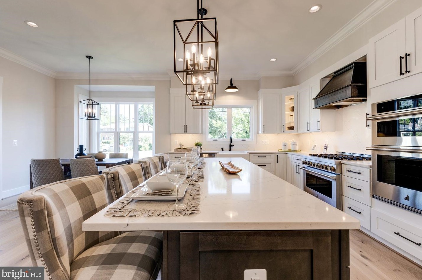 2315 Commonwealth Ave, Alexandria VA 22305-2829 exterior