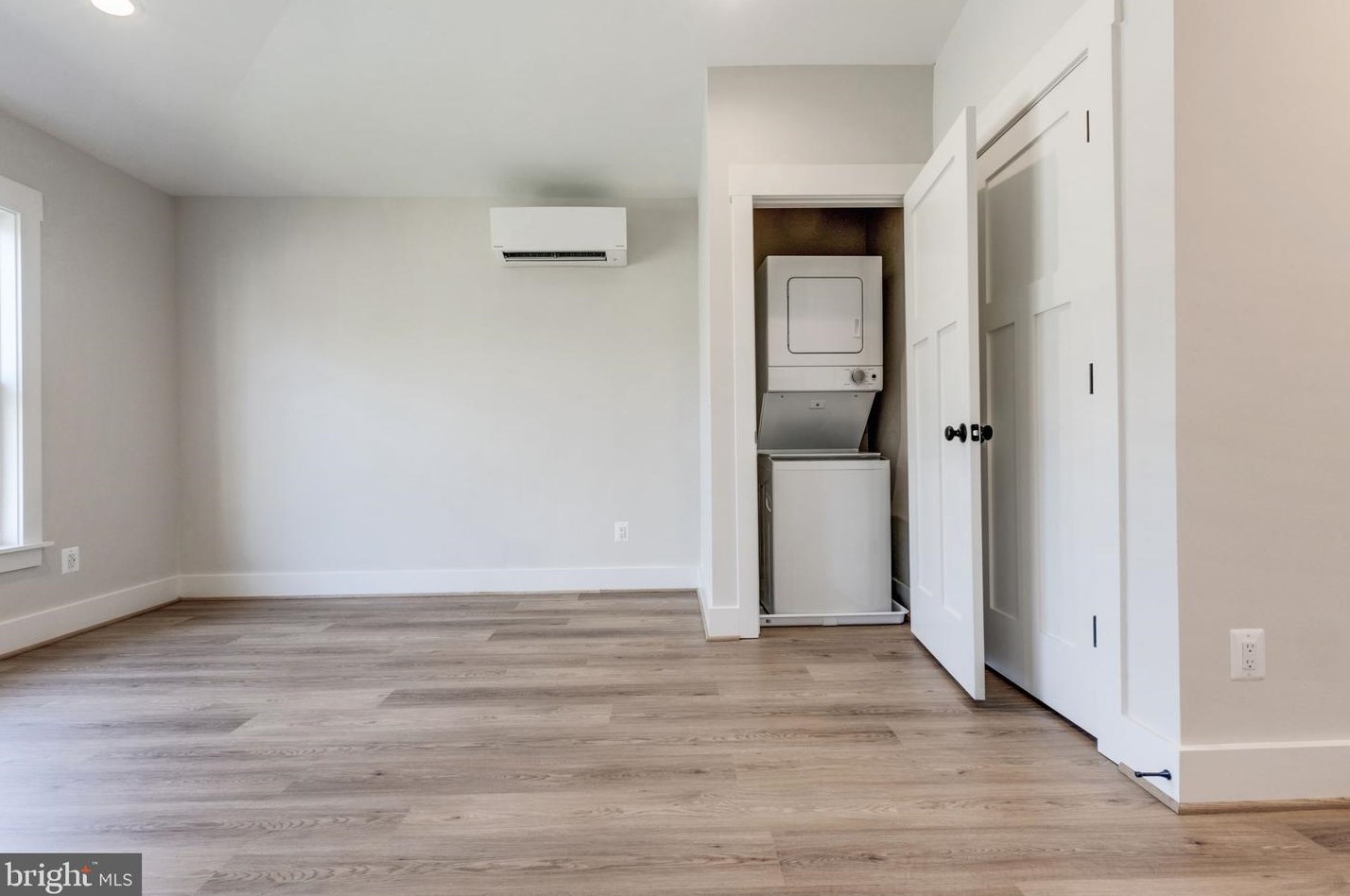 2315 Commonwealth Ave, Alexandria VA 22305-2829 exterior