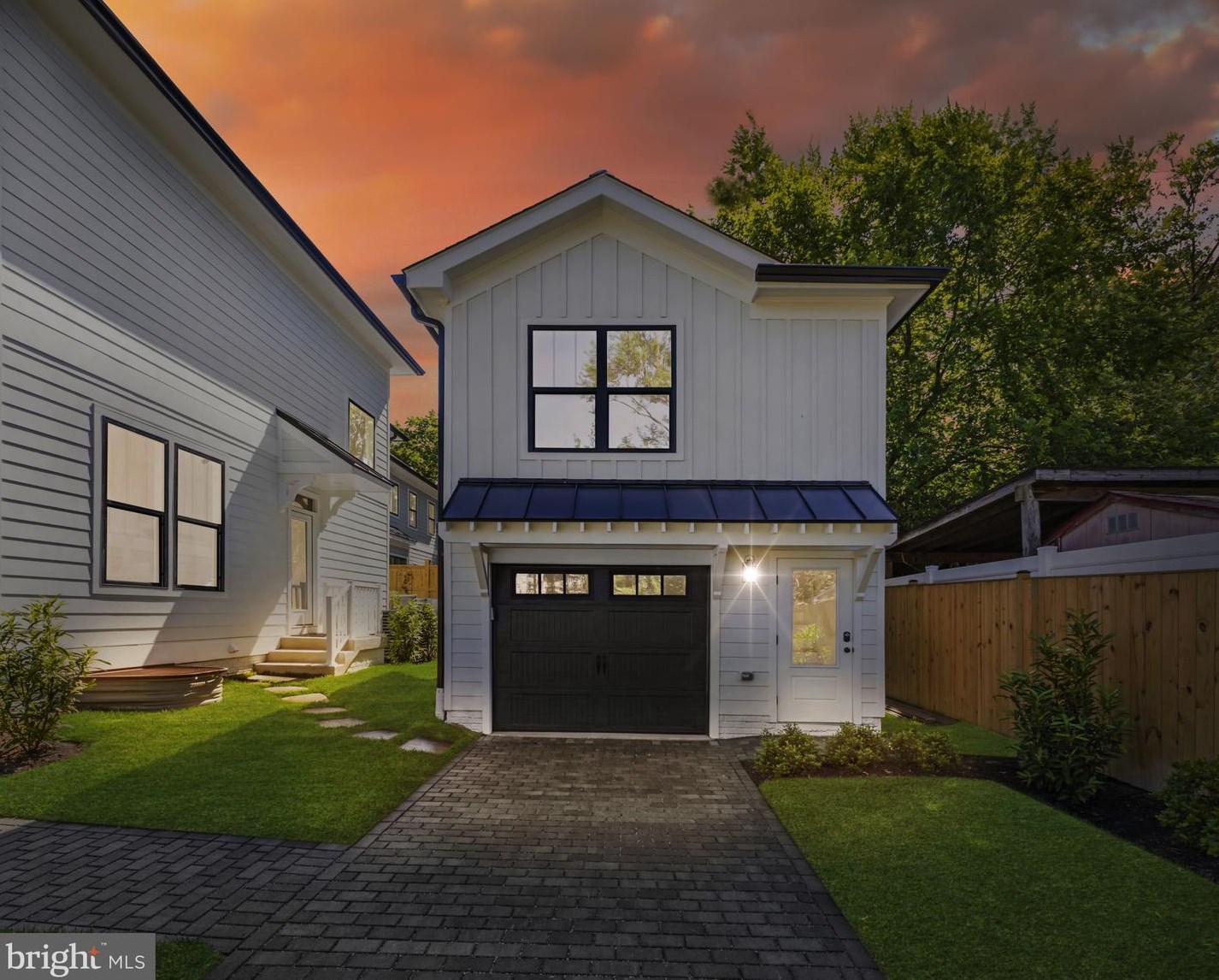 2315 Commonwealth Ave, Alexandria VA 22305-2829 exterior