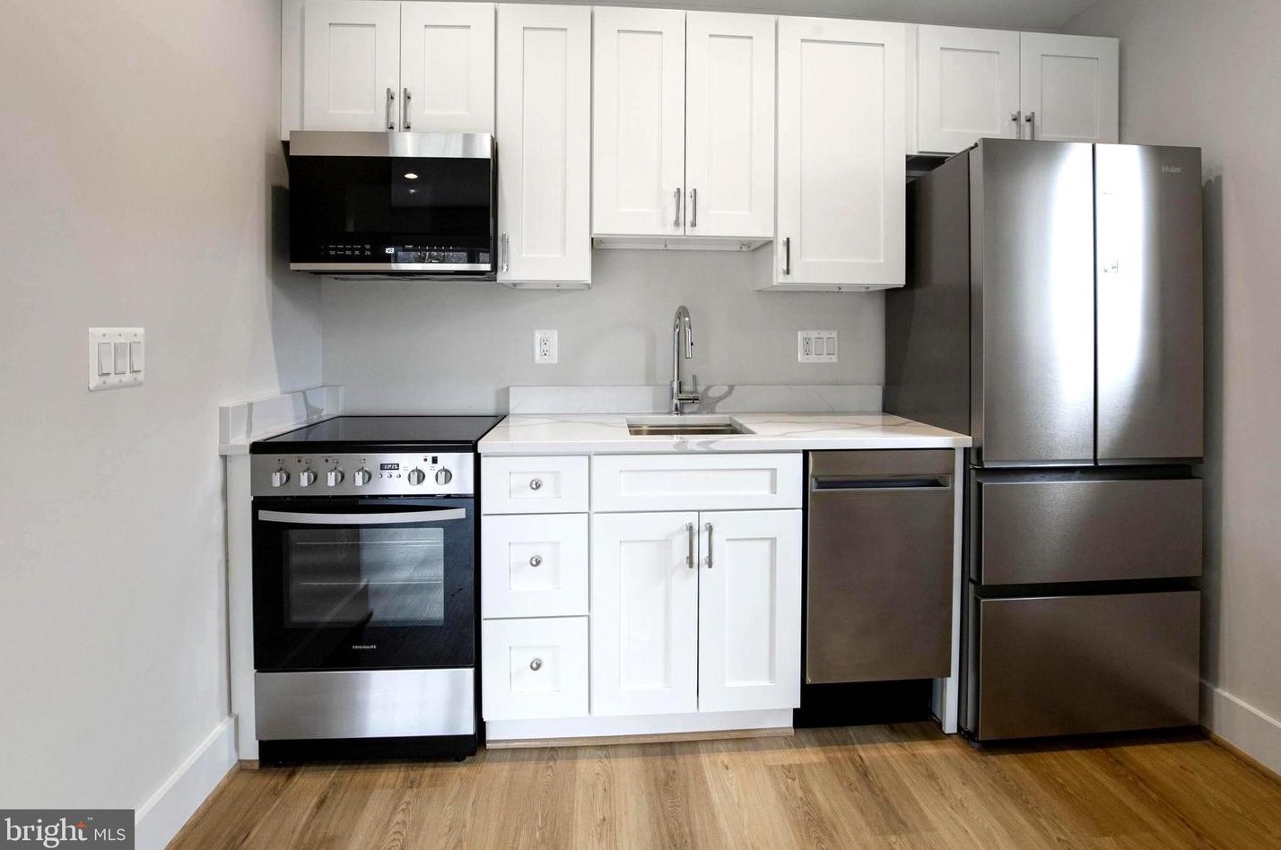 2315 Commonwealth Ave, Alexandria VA 22305-2829 exterior