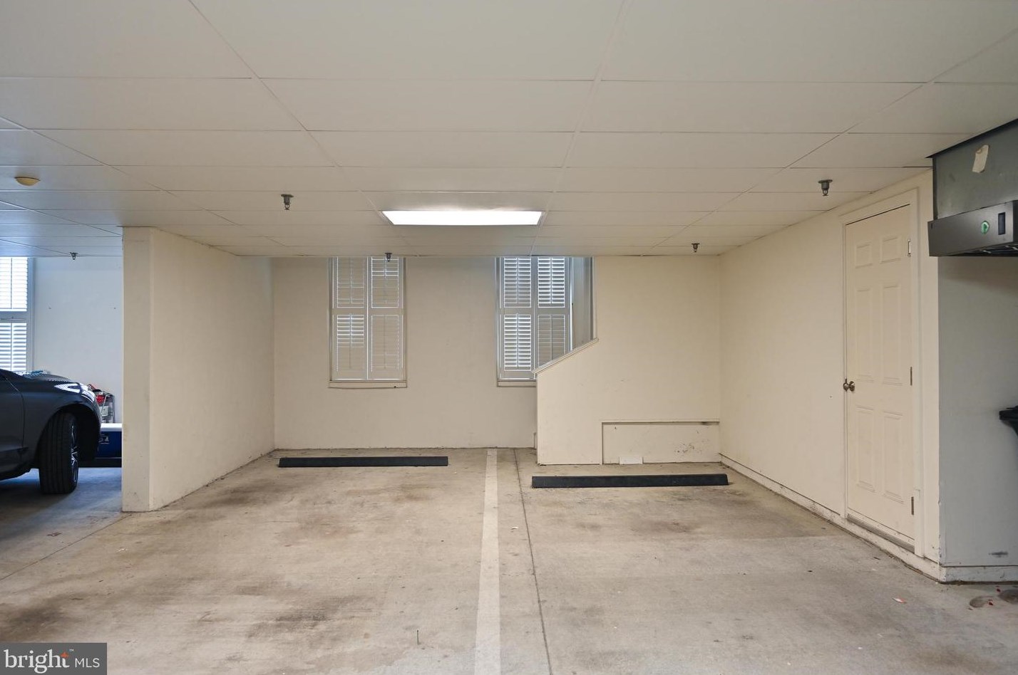 3949 Old Dominion Blvd, Alexandria VA  22305-1559 exterior