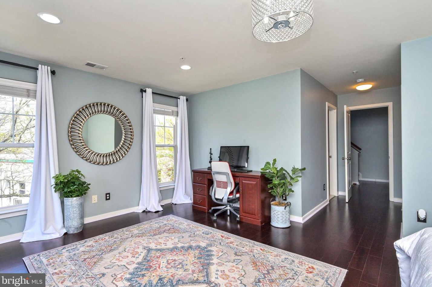 3949 Old Dominion Blvd, Alexandria VA  22305-1559 exterior