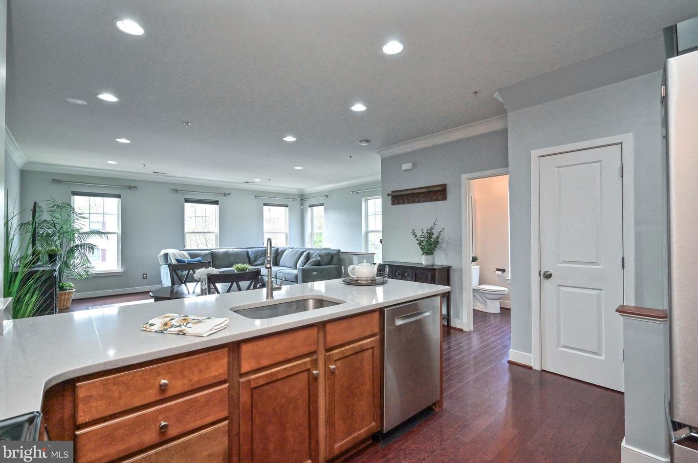 3949 Old Dominion Blvd, Alexandria VA  22305-1559 exterior