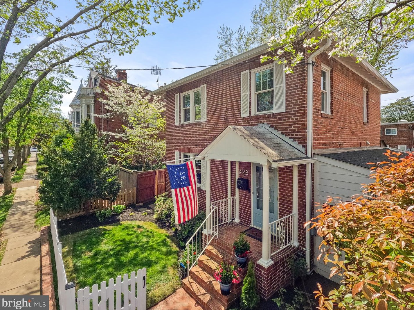 428 Peyton St, Alexandria, VA 22314-2004