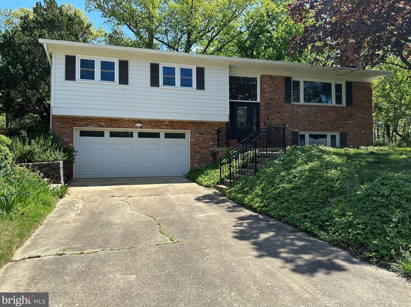 1301 N Ivanhoe St, Alexandria, VA 22304