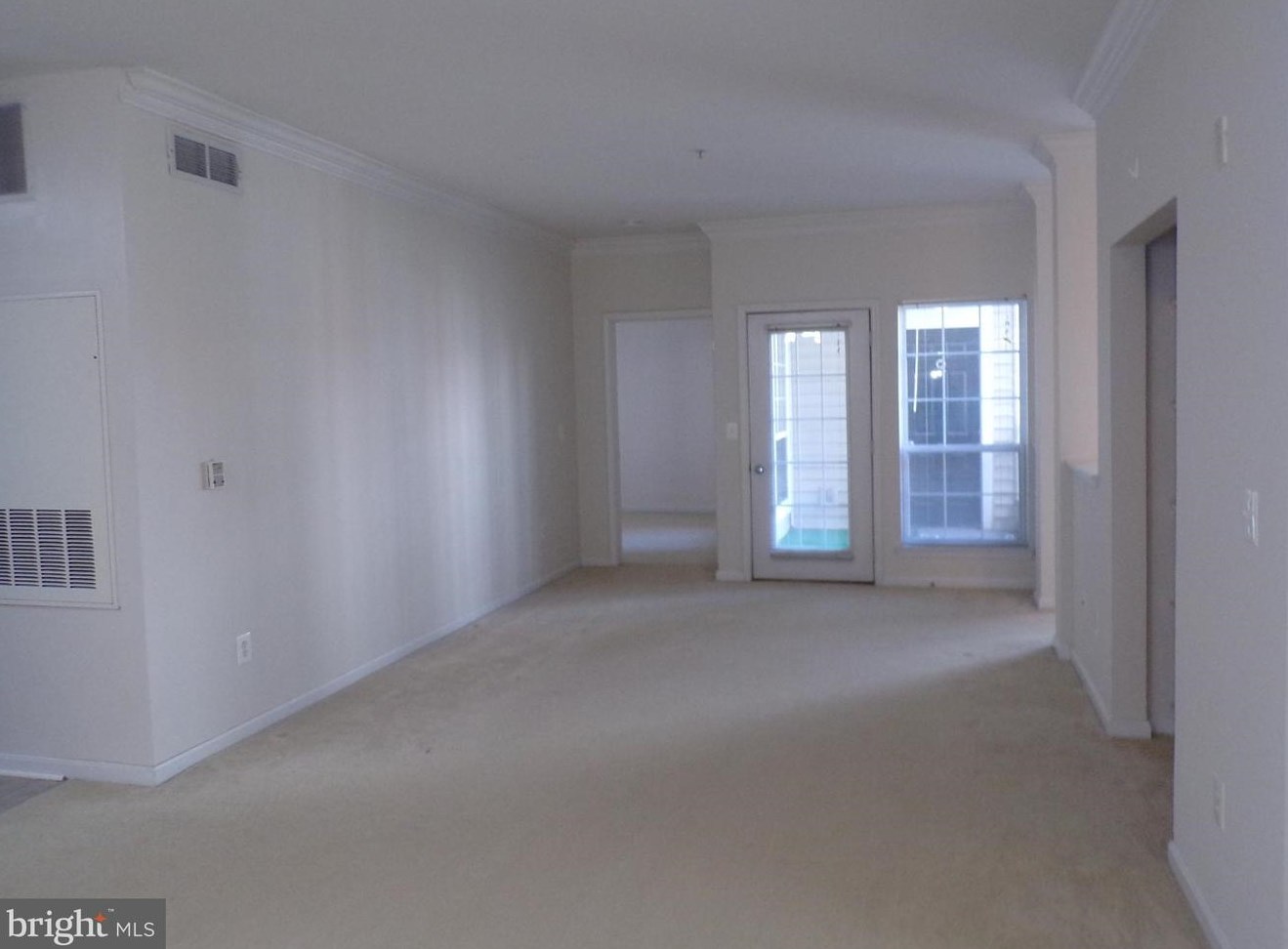 4850 Eisenhower Ave #216, Alexandria, VA 22304